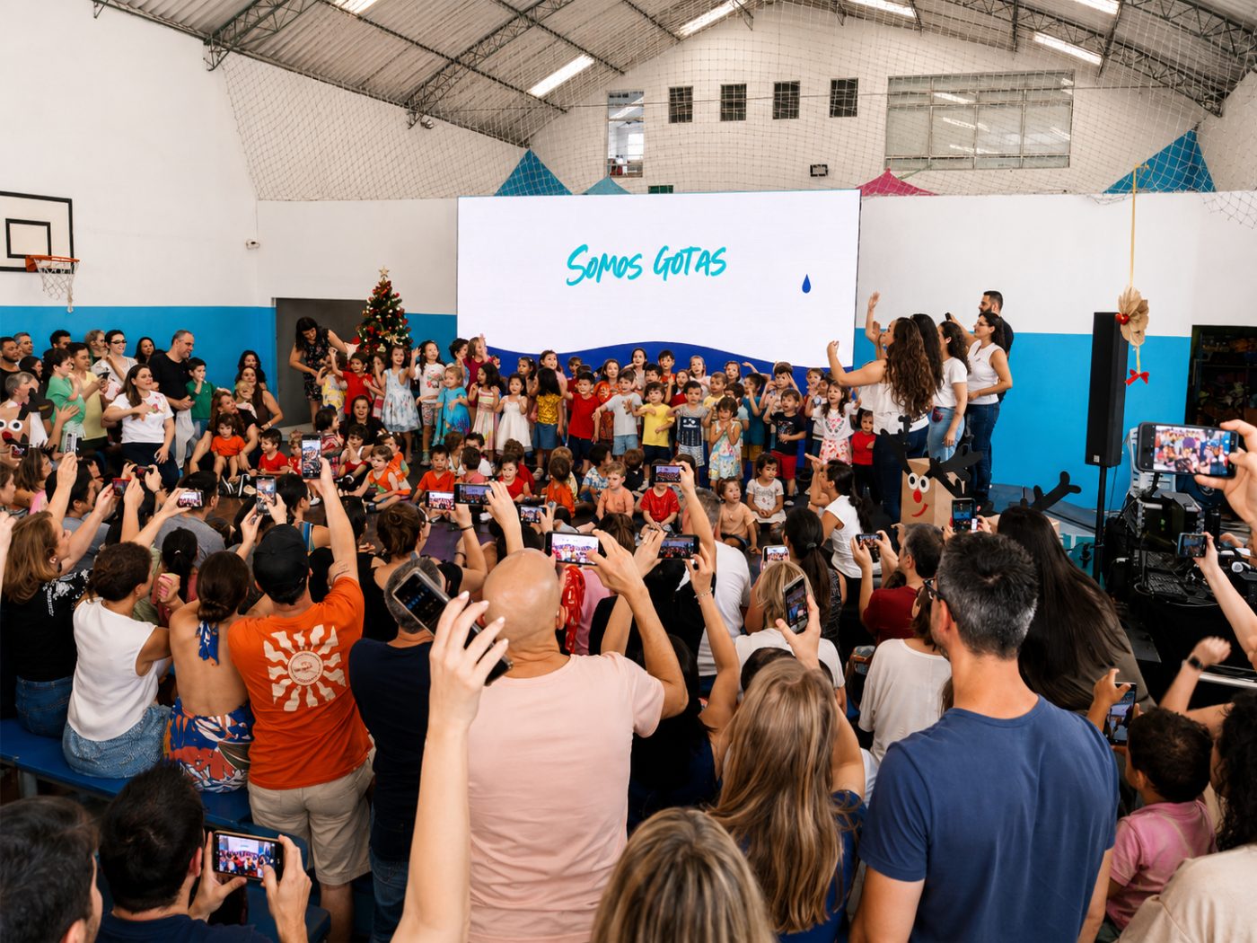 Apresentação no ginásio